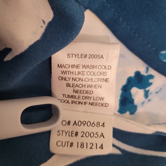 41 Hawthorn Blue White Floral Blouse Size Med Polyester Roll Sleeve Work Top - Picture 6 of 8